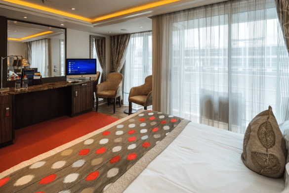 AmaWaterways AmaCerto CAT AB 1.png